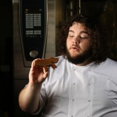 game-of-thrones-direwolf-loaf-you-know-nothing-john-dough-deliveroo-5-597988c3ea31d-700-605b57bf160dcac91216b1f6d5fe24a0.jpg