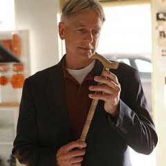 NCIS-Episode-11.24-Honor-Thy-Father-Promotional-Photos-1-FULL-6b634283b56350d35f1558629960507d.jpg