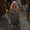 Tři nová videa nám představí scény se Cersei, Sansou a Daenerys