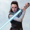 Nový film s Rey Skywalker se údajně plánoval několik let, vrátí se i úvodní titulky