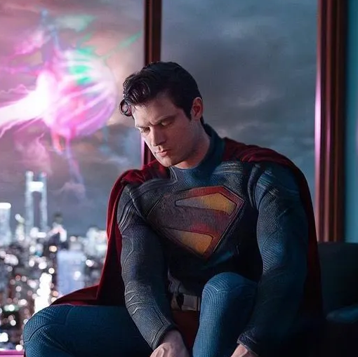 James Gunn konečně představuje nového Supermana