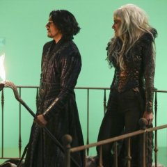 Once-Upon-a-Time-in-Wonderland-Episode-1.09-Nothing-to-Fear-Promotional-and-BTS-Photos-7-595-slogo-f1854106ddabd844e7b21a5e4c9228db.jpg