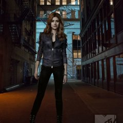shadowhunters-season-2-is-darker-than-ever-in-these-all-new-photos-120ed87f5f0e56d9b0f705a757f055ec.jpg