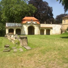 800px-Doksany-Convent-CZ-arcade-pavilion-in-the-garden-144-0befea8fe0a47cfc964b9cab2f6d3798.jpg