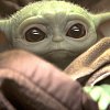 O tom, kdo je vlastně Baby Yoda, se nakonec něco dozvíme na konci sezóny