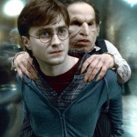Hon na showrunnera seriálu o Harrym Potterovi pokračuje, dva jsou již mimo hru