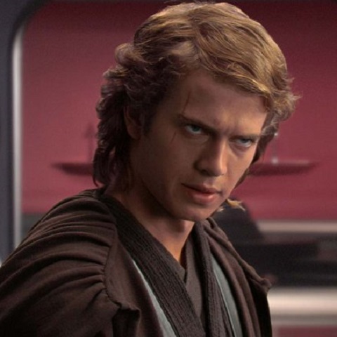 Hayden Christensen by se měl vrátit do role Anakina v seriálu o Obi-Wanovi