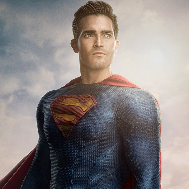 Herec Tyler Hoechlin se představuje na novém plakátu jako Superman